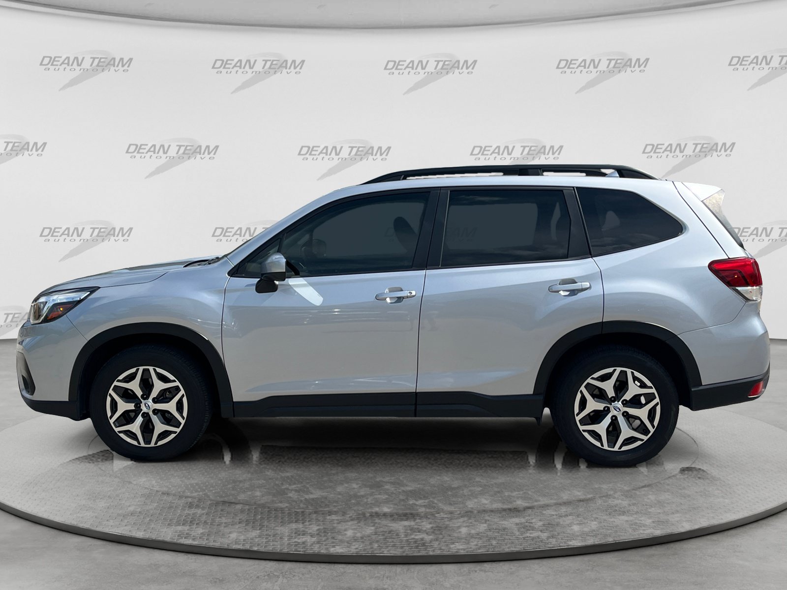Used 2020 Subaru Forester Premium w/ Popular Package #1 AWD/4WD image 4