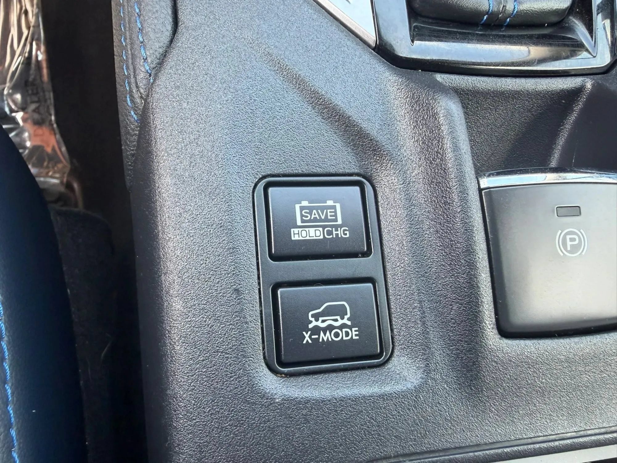 Used 2021 Subaru Crosstrek Hybrid AWD/4WD image 30