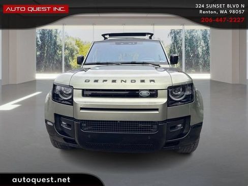 Used 2022 Land Rover Defender 110 X-Dynamic SE AWD/4WD image 2
