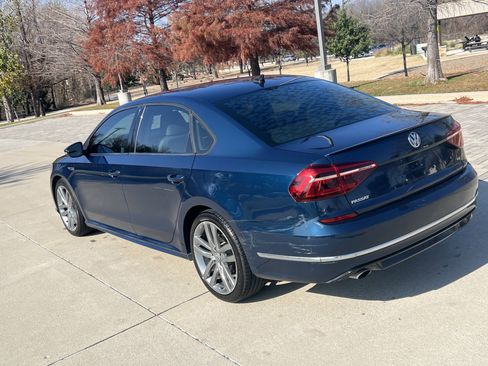 Used 2018 Volkswagen Passat 2.0T R-Line image 8