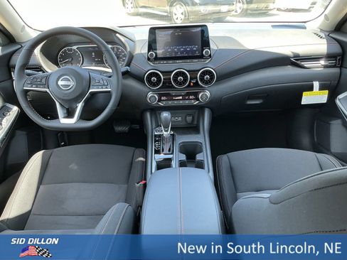 New 2025 Nissan Sentra SR w/ Midnight Edition image 5