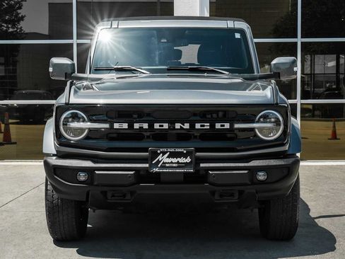 Used 2023 Ford Bronco Outer Banks AWD/4WD image 5
