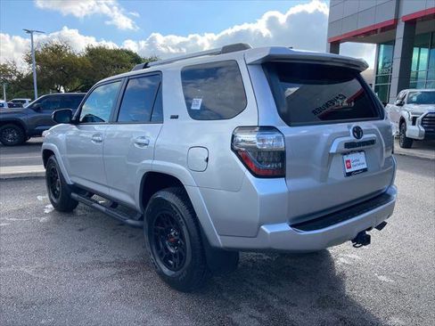 Certified 2022 Toyota 4Runner SR5 Premium w/ Moonroof Package RWD image 8