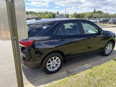 Used 2023 Chevrolet Equinox LS AWD/4WD image 10