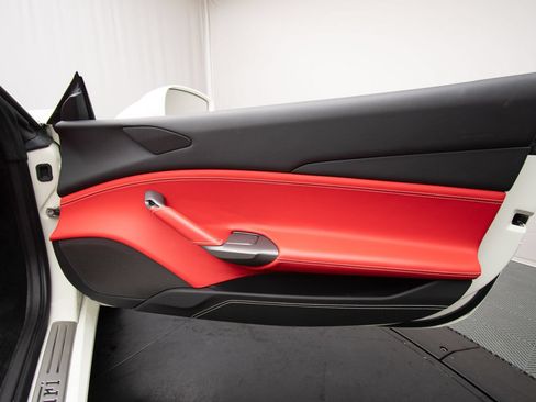 Used 2019 Ferrari 488 Spider RWD image 33