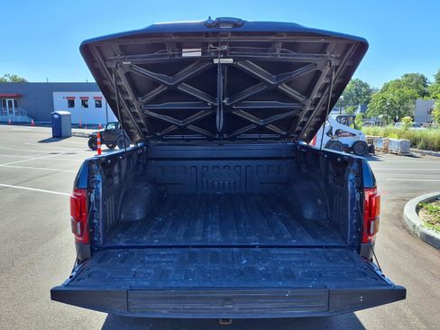Used 2015 Ford F150 Lariat w/ Equipment Group 502A Luxury AWD/4WD image 25