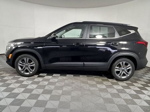 Certified 2023 Kia Seltos S w/ Navigation Package image 12