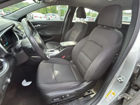 Used 2016 Chevrolet Malibu LT FWD image 9