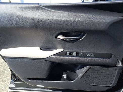 Used 2024 Lexus UX 250h FWD image 29