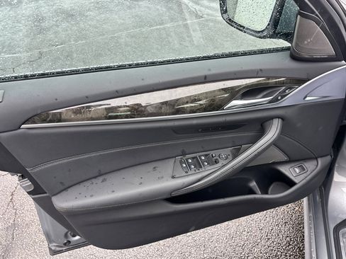 Used 2023 BMW 540i xDrive w/ M Sport Package image 11