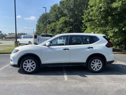 Used 2020 Nissan Rogue S AWD/4WD image 6