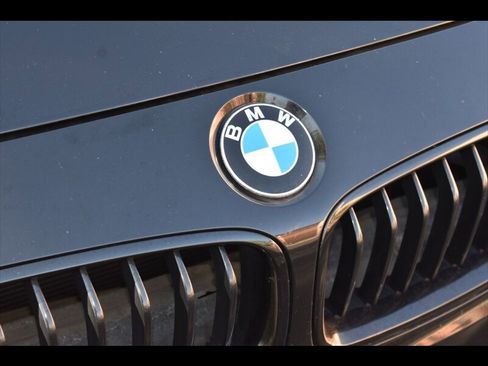 Used 2017 BMW 330i Sedan RWD image 46