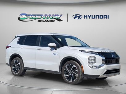 Used 2025 Mitsubishi Outlander SE