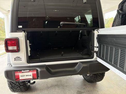 New 2025 Jeep Wrangler Sport S image 20