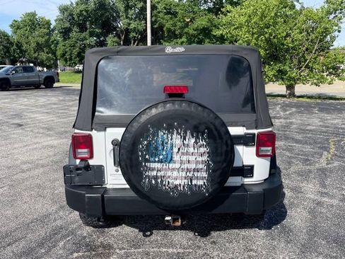 Used 2014 Jeep Wrangler Rubicon w/ Power Convenience Group AWD/4WD image 6