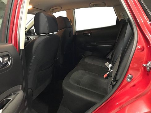 Used 2011 Nissan Rogue S image 16