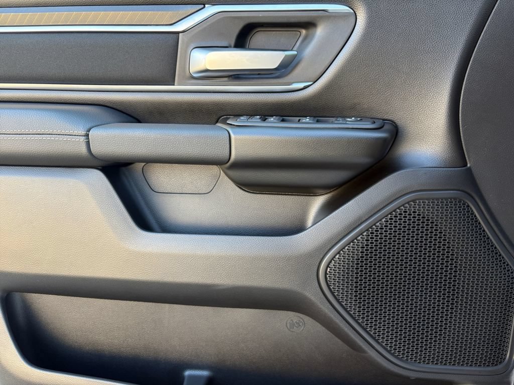 New 2026 RAM 1500 Big Horn AWD/4WD image 12