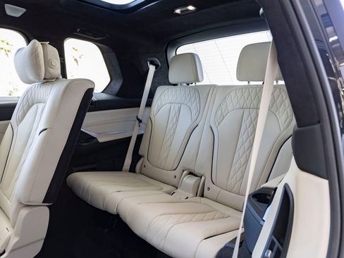 Certified 2024 BMW X7 xDrive40i w/ Executive Package AWD/4WD image 24