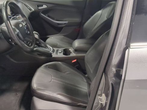 Used 2014 Ford Focus Titanium FWD image 19