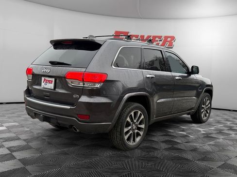 Used 2017 Jeep Grand Cherokee Overland image 5