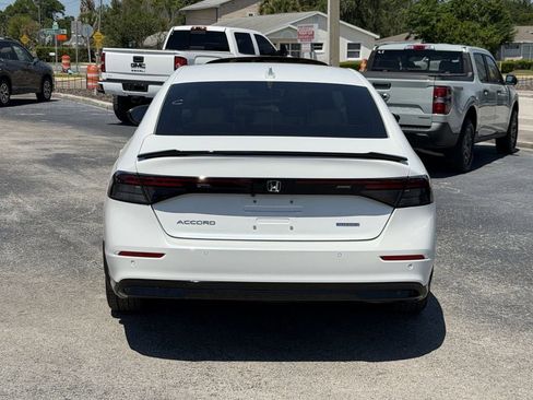 Used 2023 Honda Accord EX-L image 6