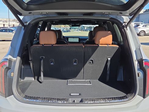 Used 2025 Kia Telluride SX Prestige X-Pro image 15