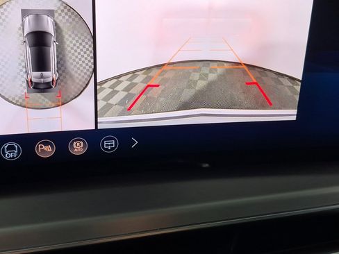 New 2026 Cadillac Lyriq Premium Luxury image 28