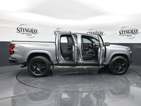 Used 2025 Chevrolet Colorado LT w/ Advanced Trailering Package RWD image 39