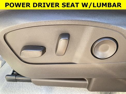 Used 2024 GMC Acadia Denali image 13