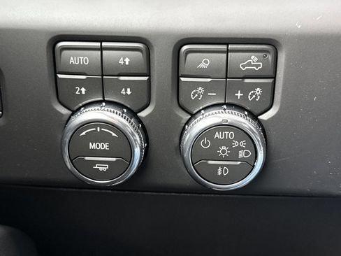 New 2026 GMC Sierra 2500 AT4 w/ AT4 Premium Plus Package image 27