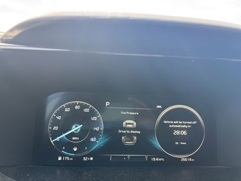 Certified 2023 Kia Sorento SX image 9