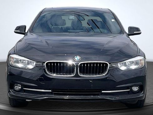 Used 2017 BMW 330i Sedan RWD image 3