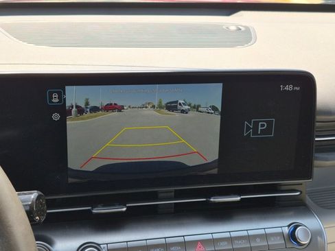 Used 2025 Hyundai Kona SEL FWD image 13