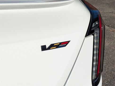 Used 2020 Cadillac CT4 V w/ Climate Package image 15