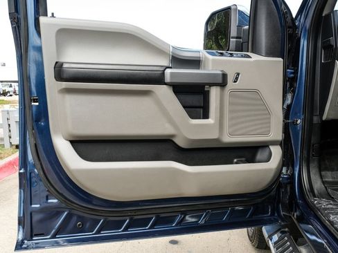 Used 2016 Ford F150 XLT w/ Equipment Group 302A Luxury RWD image 46