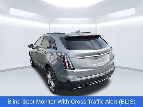 Used 2025 Cadillac XT5 Sportv w/ Technology Package AWD/4WD image 5