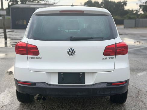 Used 2012 Volkswagen Tiguan S FWD image 4