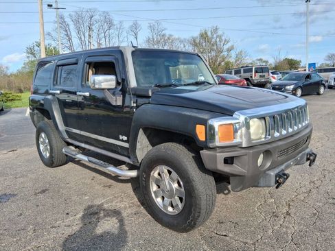 Used 2007 HUMMER H3 AWD/4WD image 3