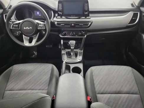 Used 2023 Kia Seltos LX AWD/4WD image 14