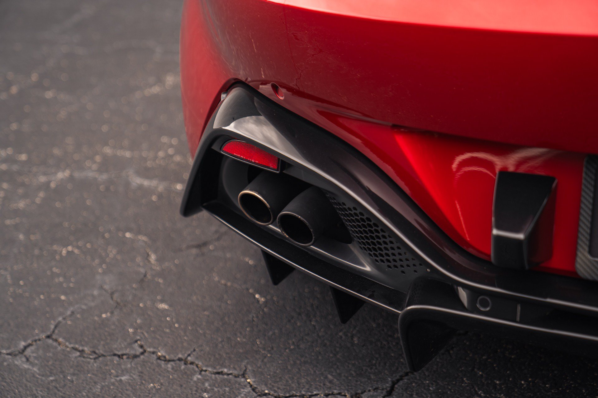 Used 2019 Aston Martin V8 Vantage Coupe RWD image 21
