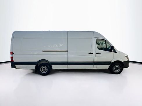 Used 2018 Mercedes-Benz Sprinter 3500 image 8