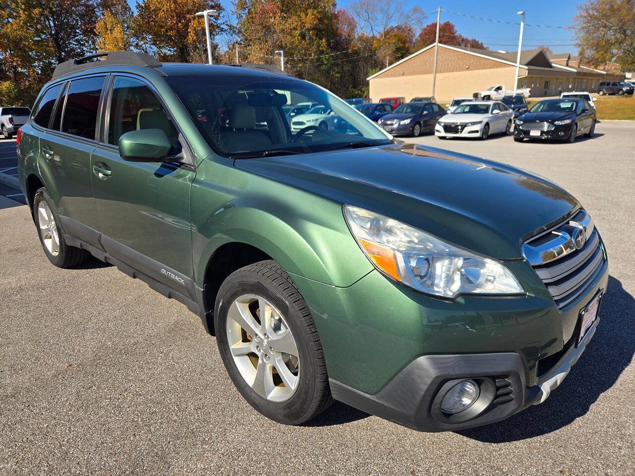 Used 2013 Subaru Outback 2.5i Limited w/ Moonroof Pkg AWD/4WD image 9