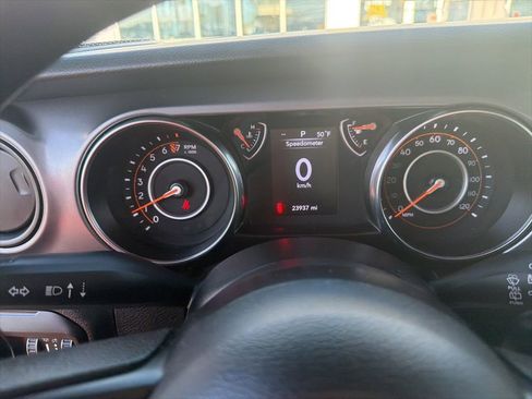 Certified 2022 Jeep Wrangler Willys image 3