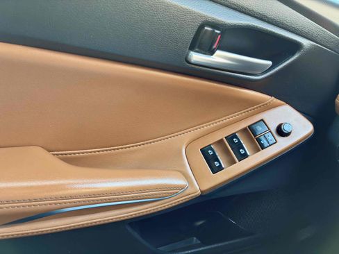 Used 2021 Toyota Avalon XSE w/ Carpet Mat Package (TMS) FWD image 33