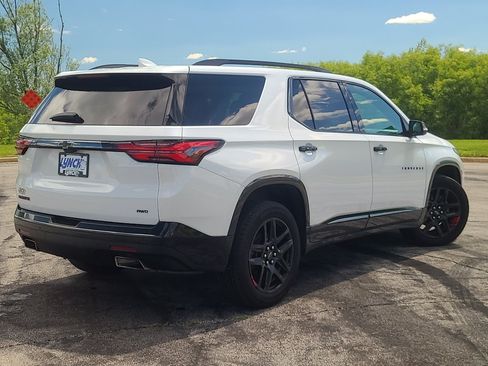 Used 2022 Chevrolet Traverse Premier w/ Redline Edition AWD/4WD image 4