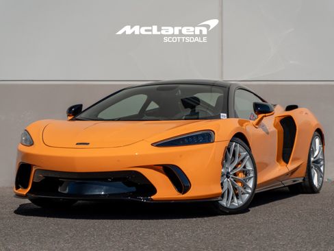 New 2026 McLaren GTS image 2