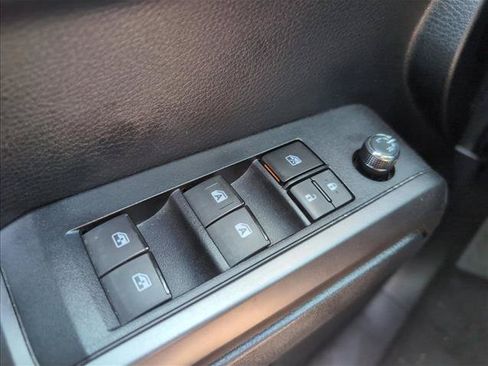 Used 2016 Toyota Tacoma TRD Sport w/ Towing Package AWD/4WD image 20