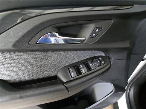 Used 2023 Chevrolet TrailBlazer LT FWD image 7