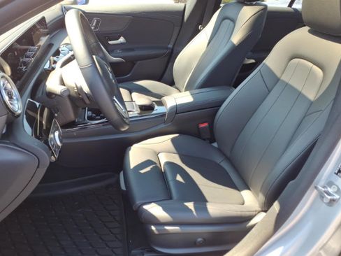Used 2023 Mercedes-Benz CLA 250 4MATIC image 8
