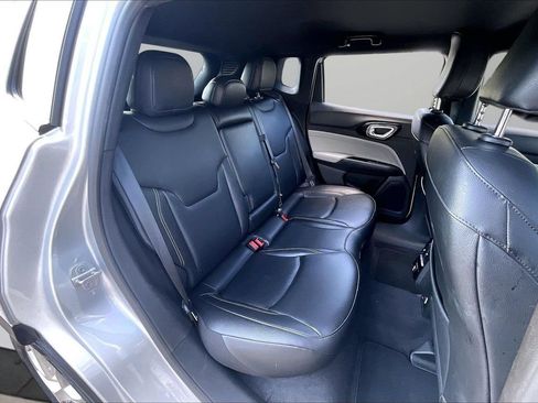 Used 2025 Jeep Compass Limited AWD/4WD image 23